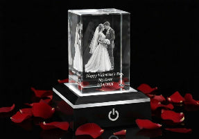 Subsurface laser engraved photo crystal catching the light